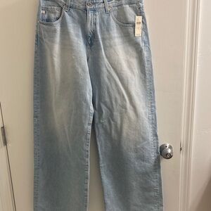 Ag Adriano Goldschmied Adria Sunfaded NWT jeans. 31.